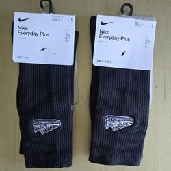 New Nike Dri-Fit Everyday Plus Air Force Crew Socks Size  (5Y-7Y)