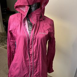 Columbia Women’s  Pink  Capable Rain  Jacket 