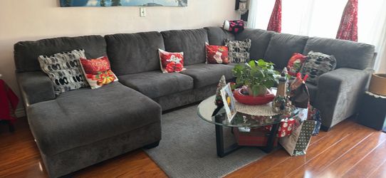 Ashley Ballinasloe LAF Sectional Living Room Set – Charcoal Gray | Excellent Condition