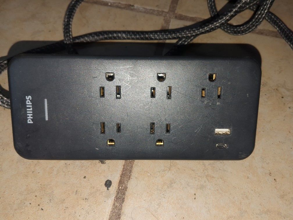 Phillips 5 Plug Surge With TYPE-C and USB 3.0 Connector (6ft)