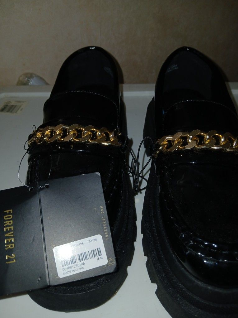 Brand New FOREVER 21 SHOES SZ 9