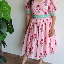 New - Pink Floral Cotton Midi Dress Size M