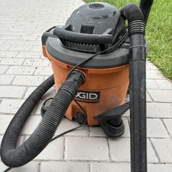 Rigid 5 HP Shop Vac
