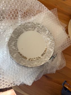 Plates set of 8