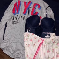 U get whole bundle Victoria secret corset plus more