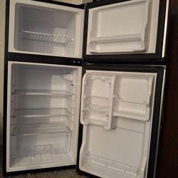 Insignia Mini Fridge