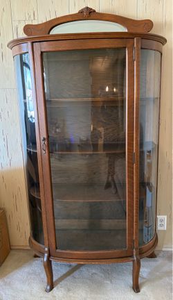 Antique Victorian Oak Curio Cabinet - Curved Glass
