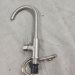 RV kitchen faucet
