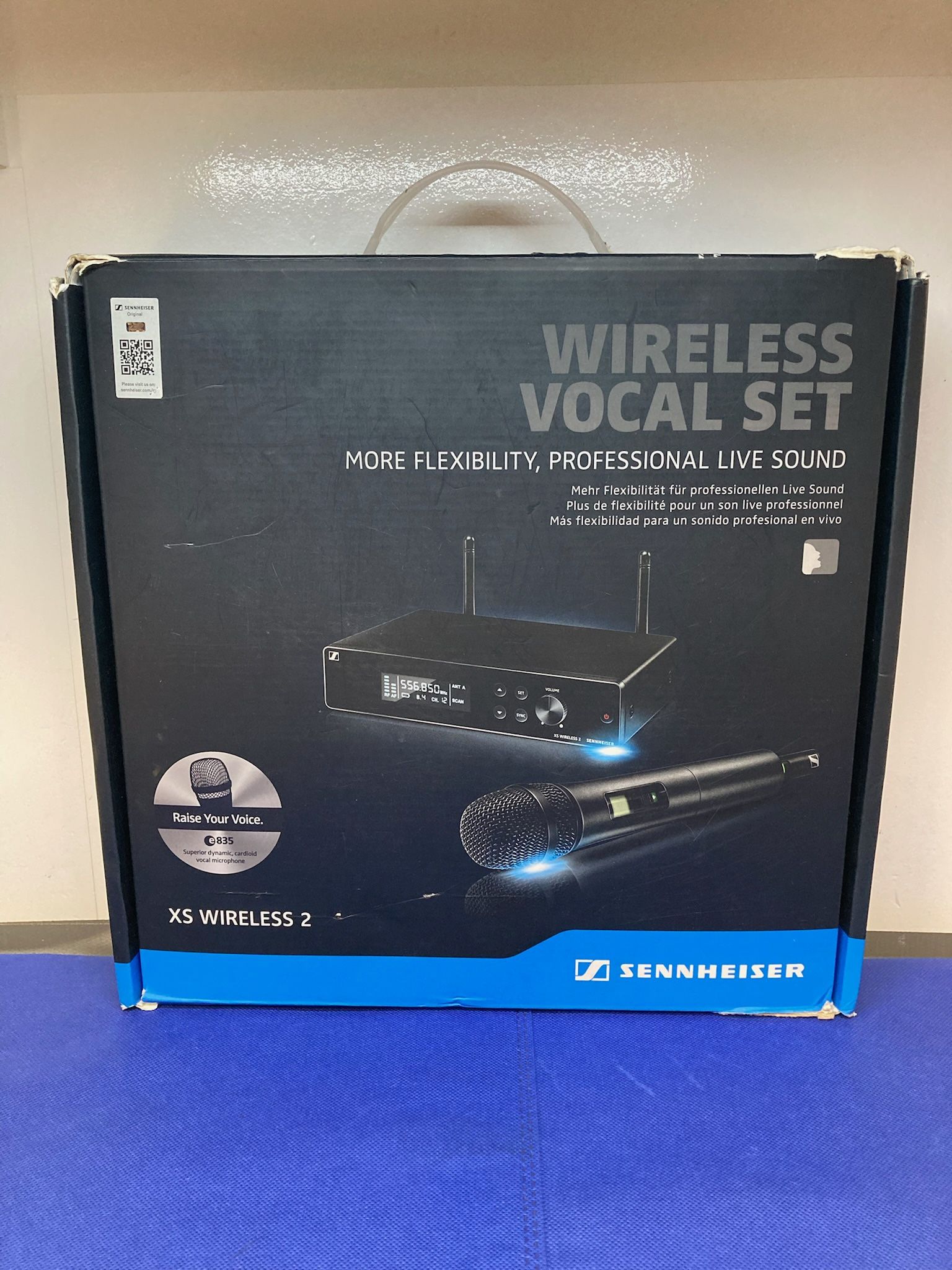 Sennheiser XSW 2-835-A Wireless Microphone System
