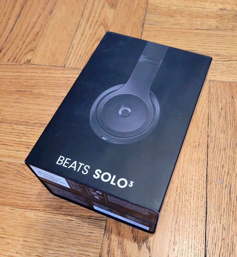 Beats Solo3 2019 Wireless Headphones Black UNUSED/ Open Box
