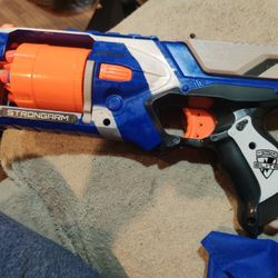 Nerf Elite Gun With 6 Darts