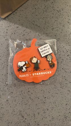 Starbucks x Peanuts Halloween Enamel Pin Set