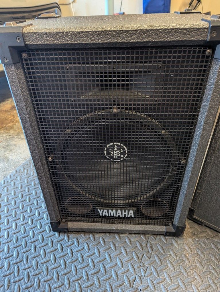 Yamaha S112PH Speaker Pair