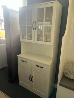 White cabinet，$160