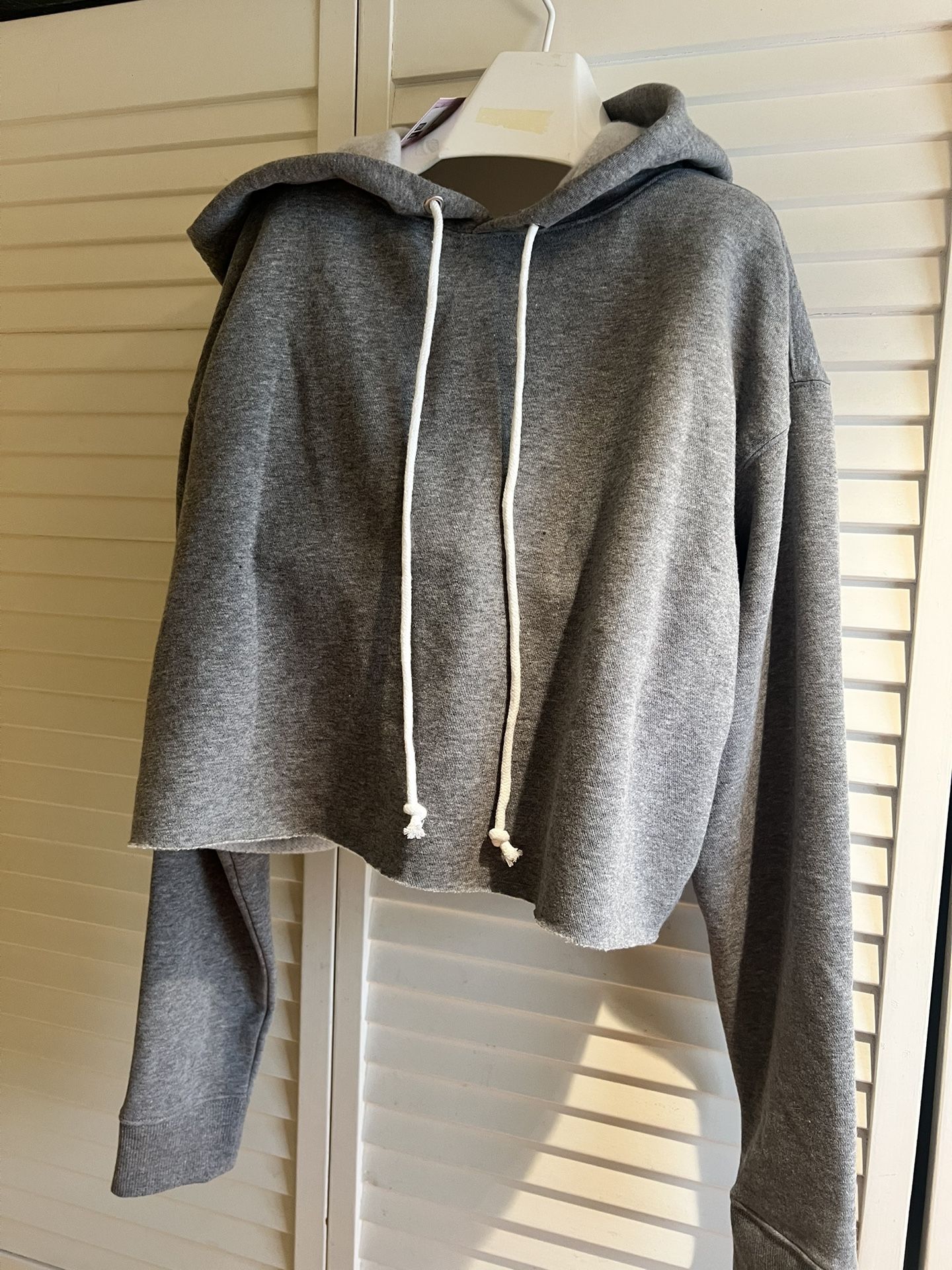 Wild Fable Hoodie Womens Small Cropped Sweatshirt Raw Hem Pullover