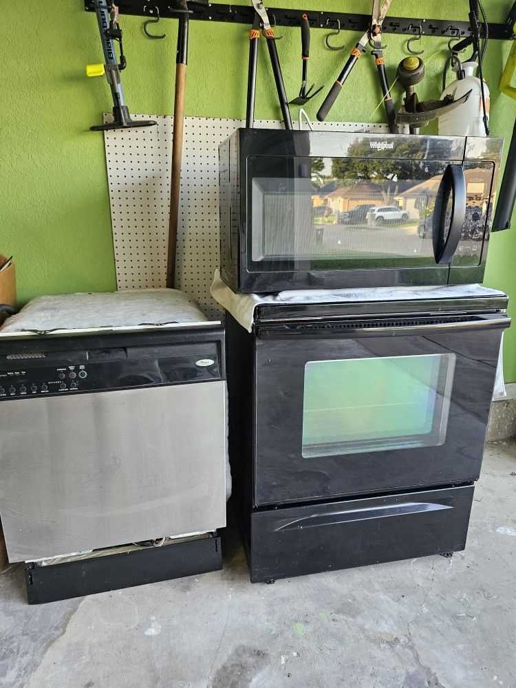 4 Piece Kitchen Appliances $650 Total