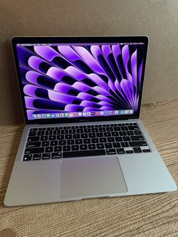 MacBook Air 13 (M1 processor/ Latest OS 26 Updated) 8GB Memory Good Laptop (98% Battery )