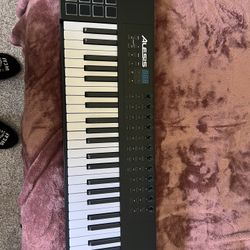 Alesis VI49 Keyboard