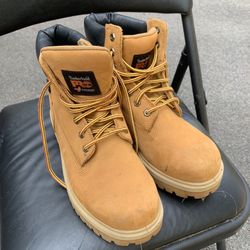 Timberland Boots — Mens 8.5