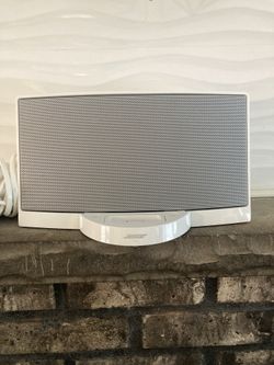 Bose SoundDock Speaks System