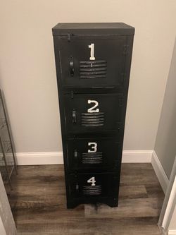Industrial Metal Locker Cabinet 4-Door