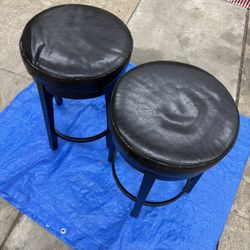 Set of 2 Black Faux Leather Bar Stools – Used