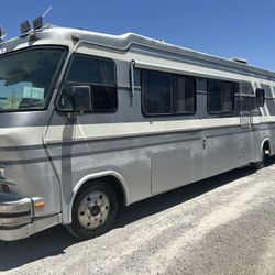 1986 Monaco Windsor 