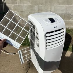 Like New AC Unit 8000 BTU