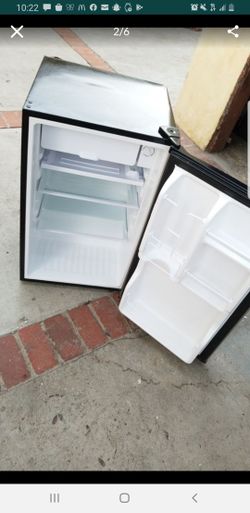 Magic chef mini fridge