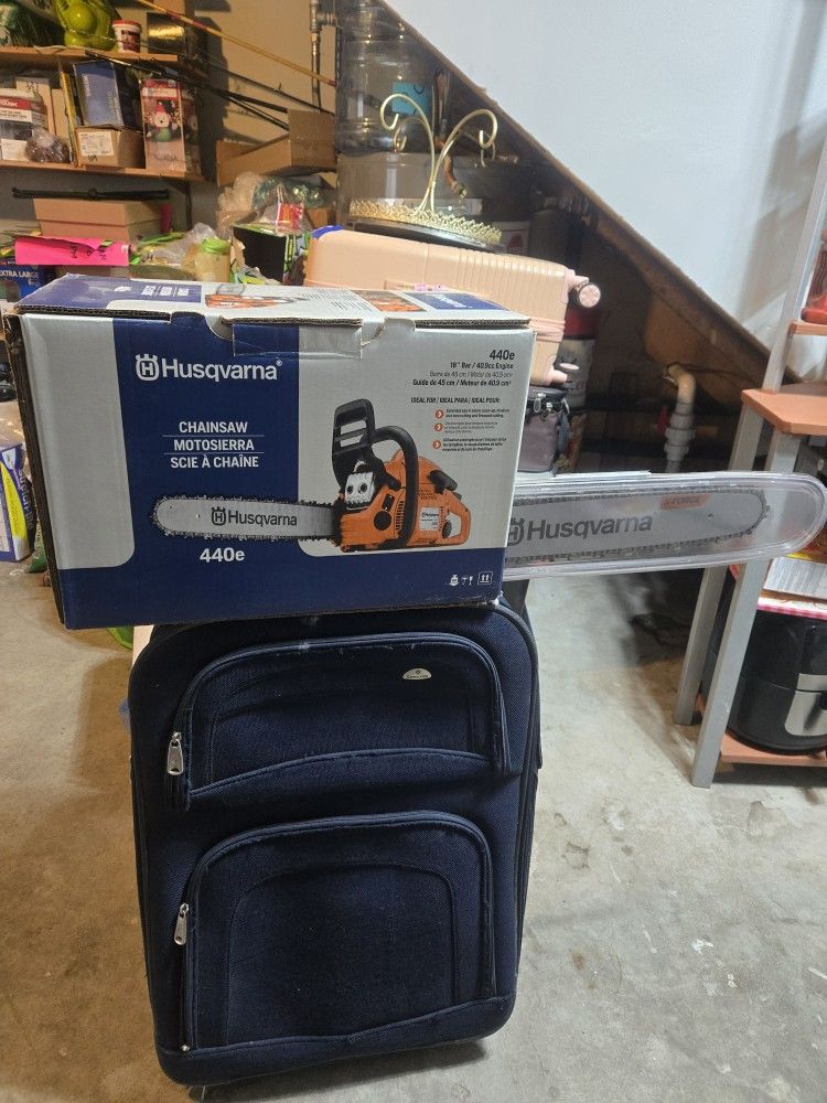 Husqvarna Chain Saw 18 Inch