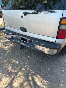 05 Tahoe rear bumper suburban Yukon