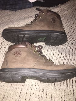 Lnew. Timberland boots size 7 only $50