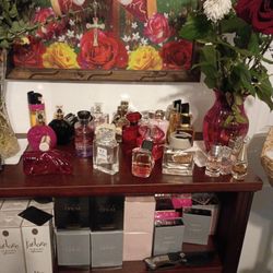 Smell Good Perfumes & Colognes 