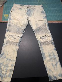 Size 32/32 Designer Jeans Bleached Denim $50 Obo 
