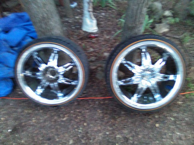 20 Inch 5 Lug Universal Rims With Vogue Tires