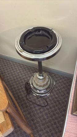 Light up crystal ashtray