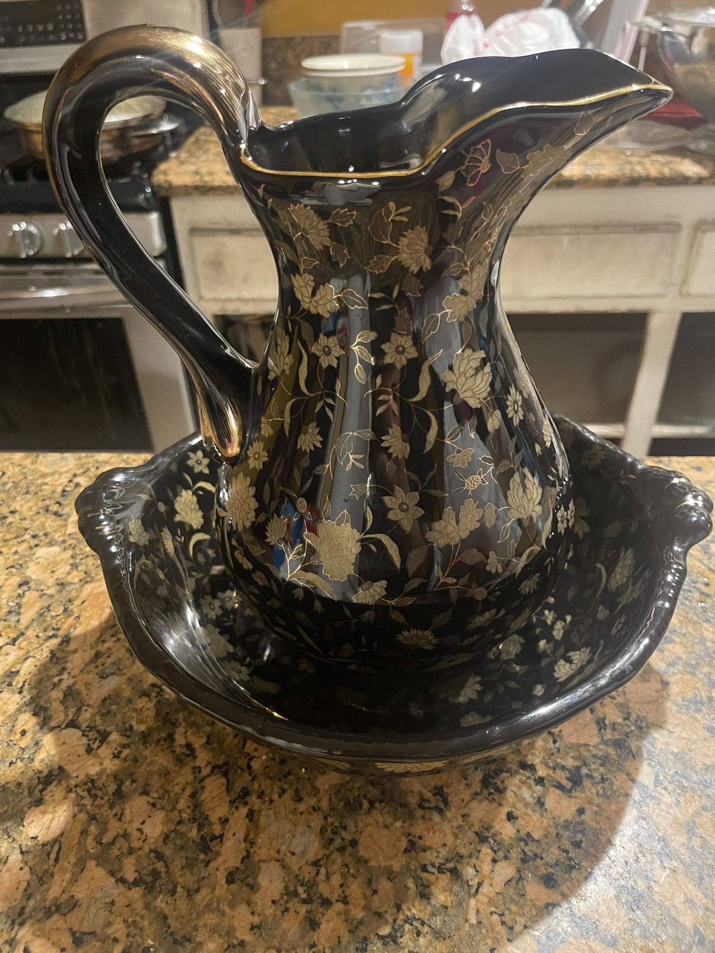 gold floral pattern pitcher and wash basin set
