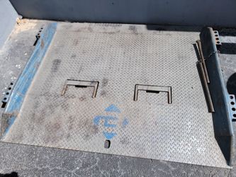 Steel dock board