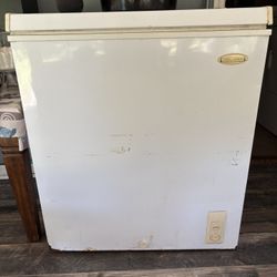 5 Cubic Ft Deep Freezer 