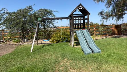 Swing set