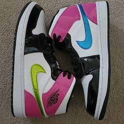 Air Jordan Retro 1 Mid Size 10 Men/11.5wmns