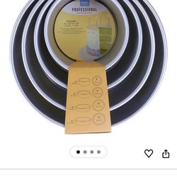Round Cake Pans 