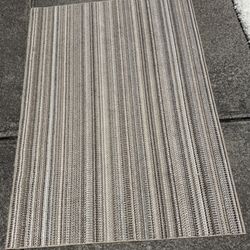 Rug 5x7 dorm
