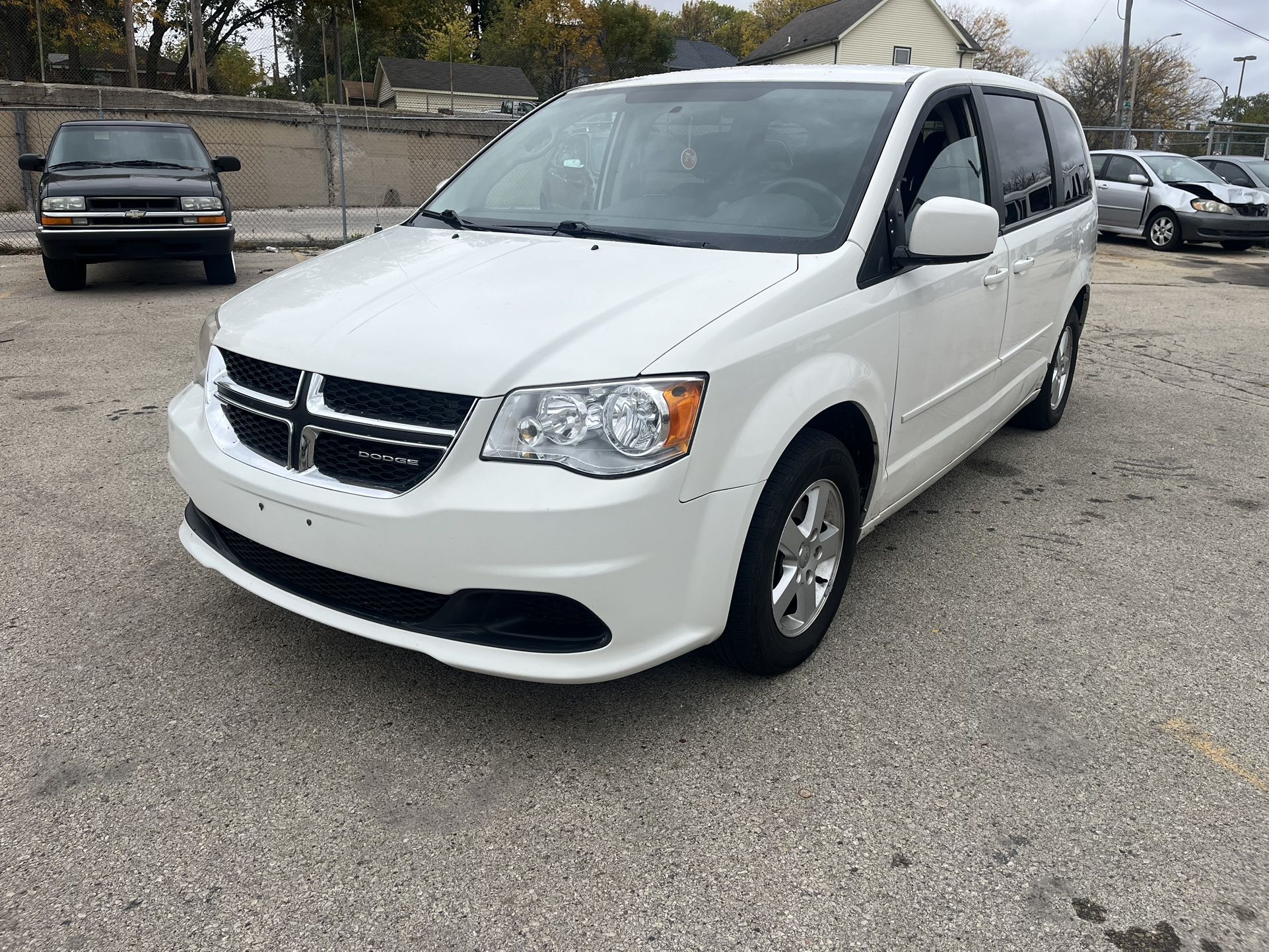 2011 Dodge Caravan 2
