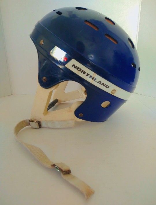 NORTHLANDS STAN MIKITA MODEL-MHH ONE-PIECE SHELL/FULL SUSPENSION INTERIOR SIZE 7 1/2 NAVY BLUE HOCKEY HELMET!!! ππ₯
ππ