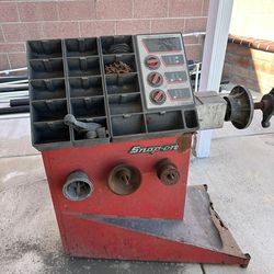 WHEEL BALANCER