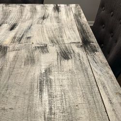 Dining Table/ table 