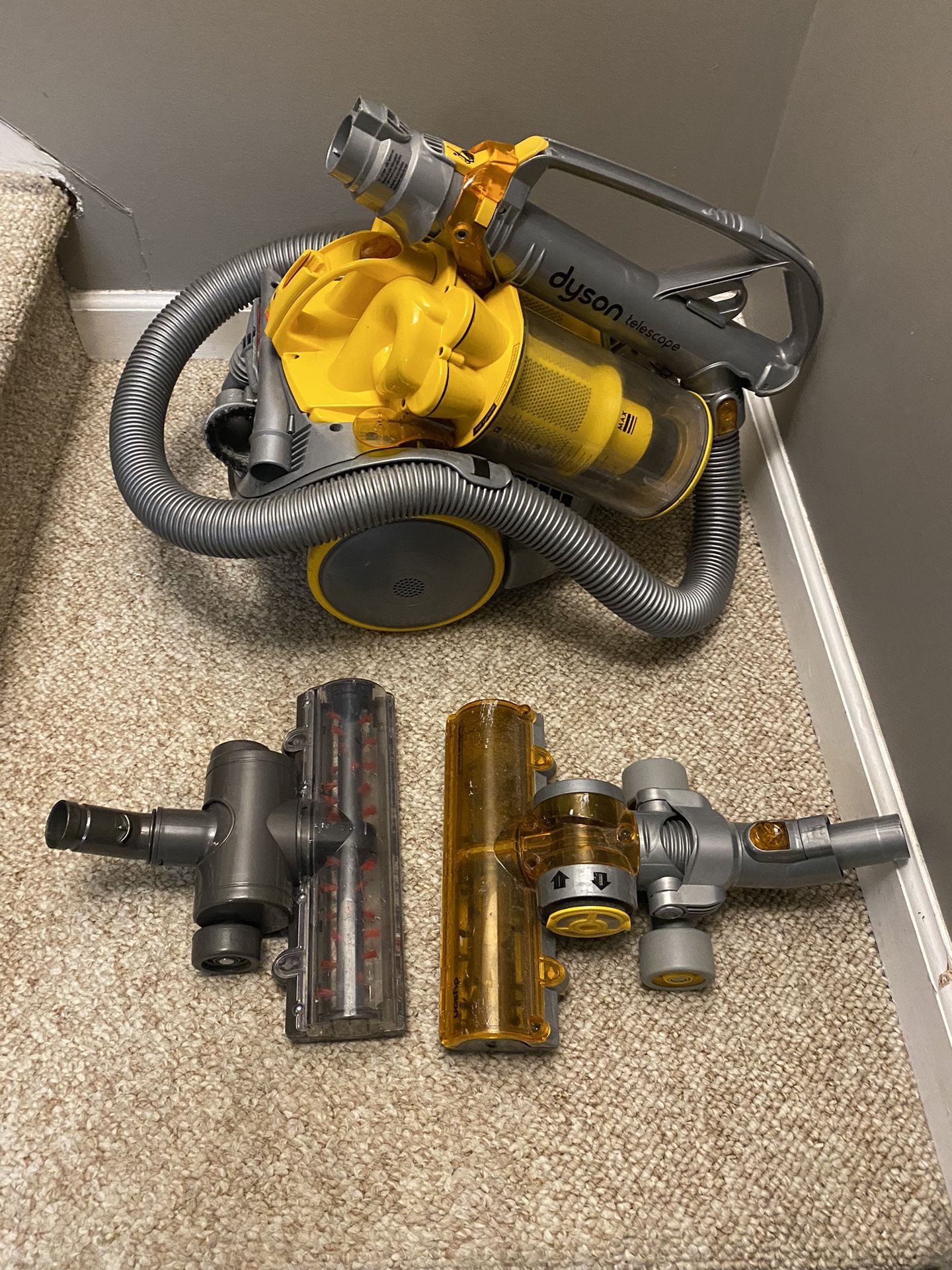 Dyson DC11 Telescope Canister Vacuum