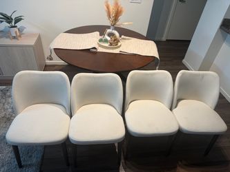 Round Dining Table with 4 Upholstered Chairs