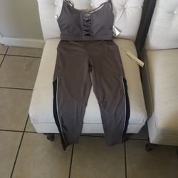 Activewear Top With Leggings